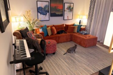 Anybody stay up all night on move in day to unpack and decorate?