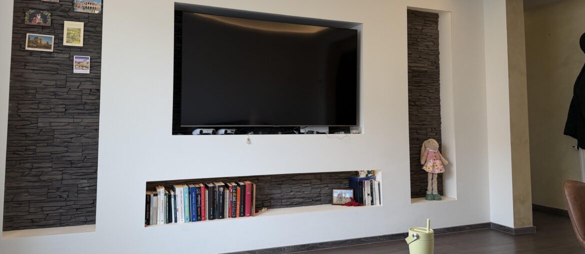 How to redo this wall (on a budget)? How to redo this wall (on a budget)?