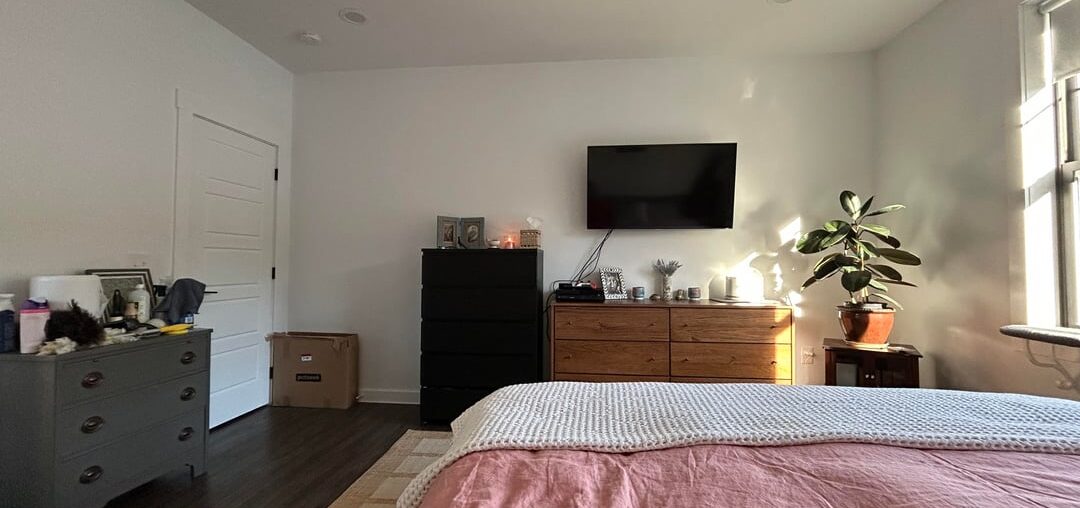 Moody-chic Bedroom Ideas