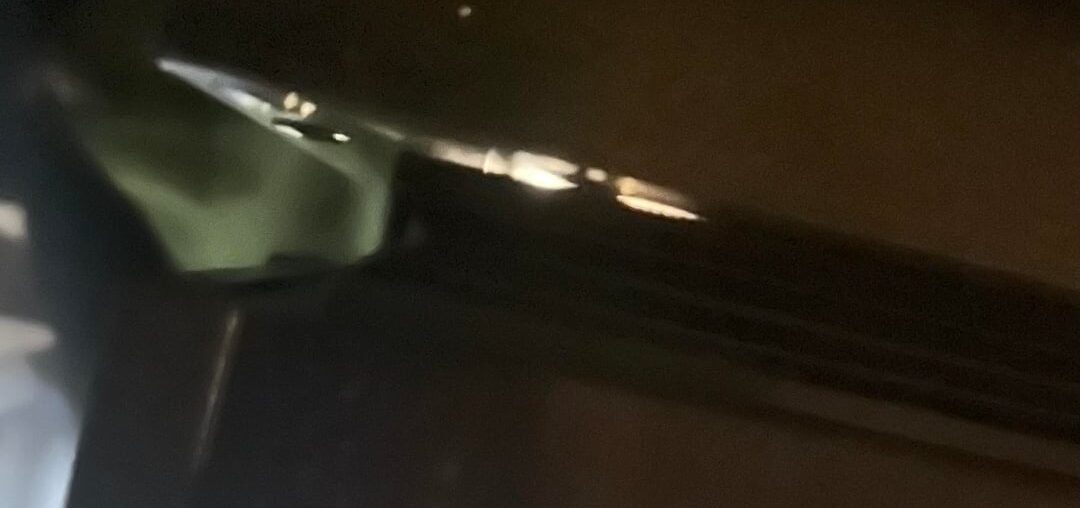 Gap in wine fridge seal - problem?