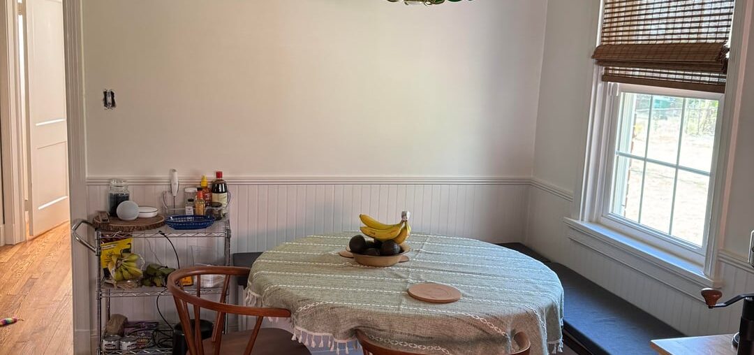 Need help with breakfast nook