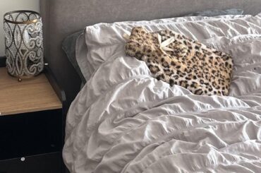 What bedside tables would match this bed?