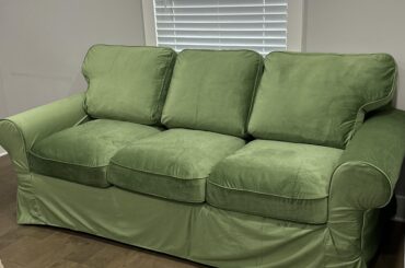 What color accents for this couch in this room?