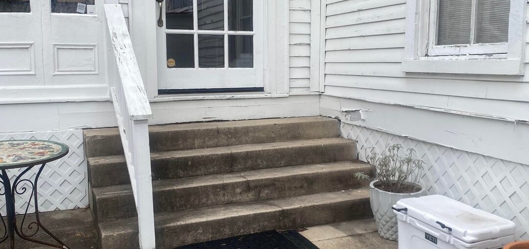 Making this entryway area more inviting