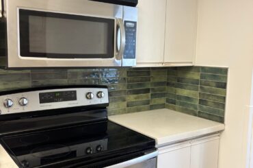Advice on choosing a paint color for kitchen cabinets