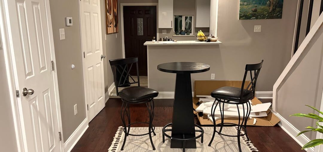 Does this bar table look weird/cheap?