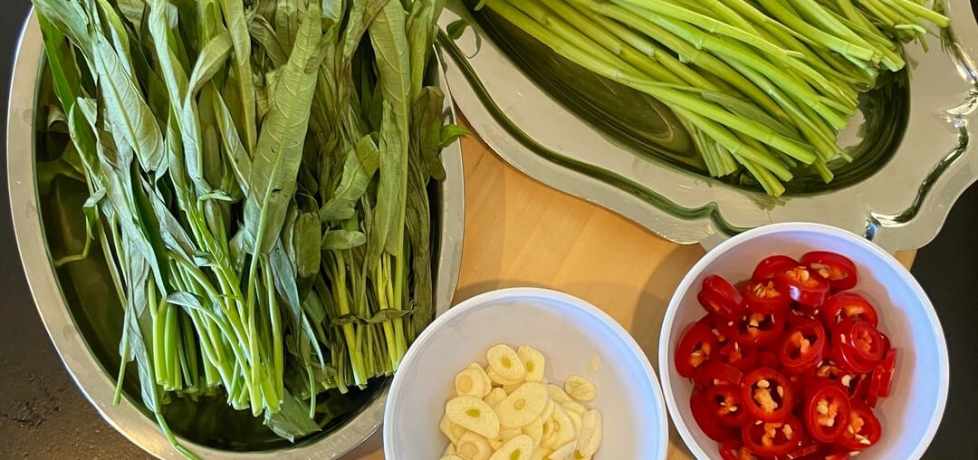 Liserons d’eau et crevettes Sichuan