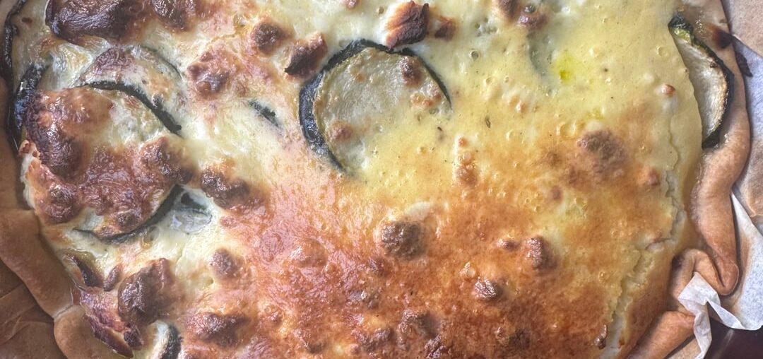 Quiche courgette-fromage de chèvre. Vous pensez que j'aurais pu ajouter du miel ??