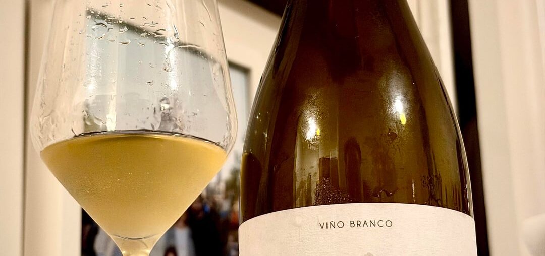 An Albariño to convert your craft beer friends 😉.