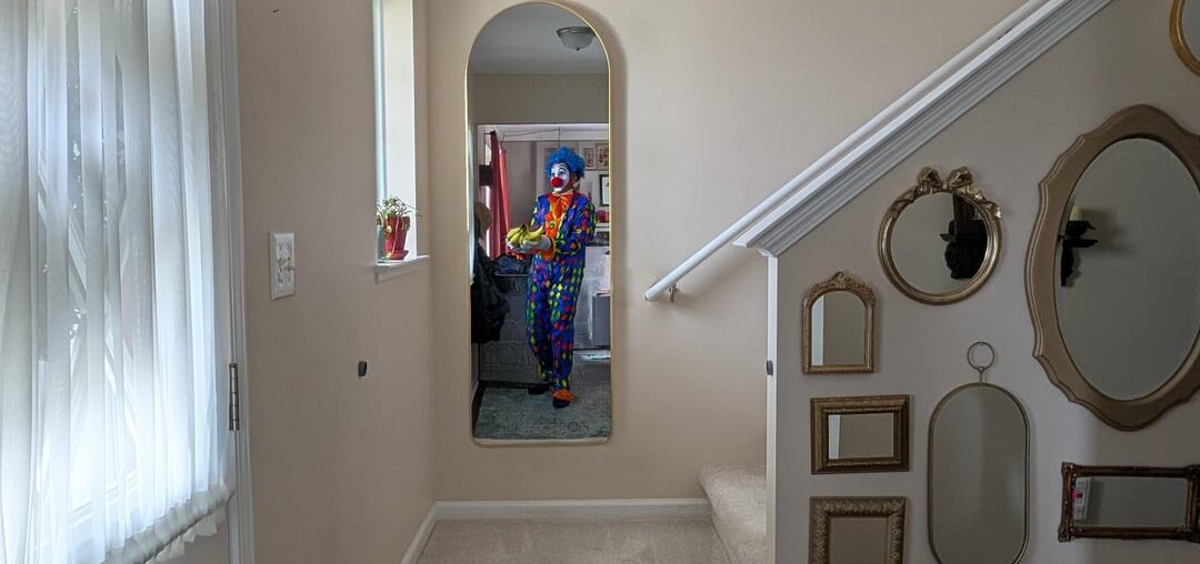 how should I center this mirror?