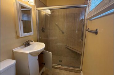 any idea on how to make this not look so old people, I’d really like to maybe change the paint, mirror and fixtures