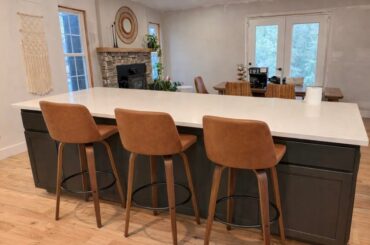 Island stool help please!