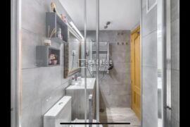 Bathroom tiling ideas