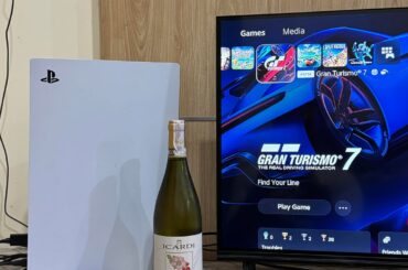 My first (and second) wine with damaged Victorinox Explorer