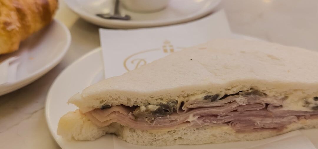 Day 1 in Venice. Tramezzini, fresh pasta, tiramisù, and spritz :-) Day 1 in Venice. Tramezzini, fresh pasta, tiramisù, and spritz :-)