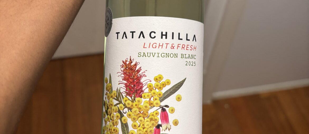 Got this cutie today, will update a review after having it!!!