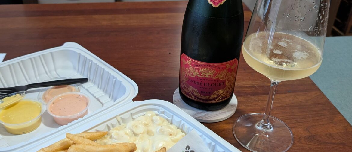 Celebrating Thursday (and a promotion) with vintage bubbles and fried chicken, as is the fashion. Clouet 'Dream Vintage' 2015