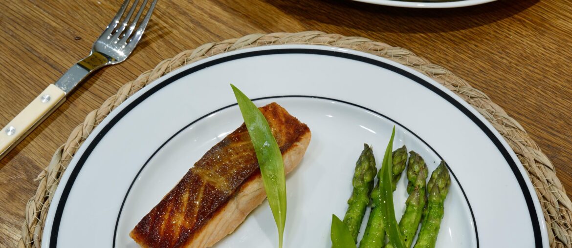 Spring is here! Pan-roasted salmon, Wye Valley Asparagus, Jersey Royals in Wild Garlic Butter, homemade Mayonnaise