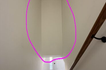 Do ppl usually decorate this area. It looks plain to me.