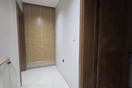 Any ideas to fill my entrance? Beside console