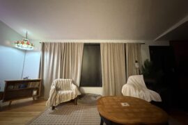 How would you handle this curtain situation?