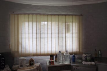 Round walls. Need advice for curtians