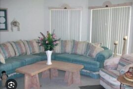 What is this decor called?