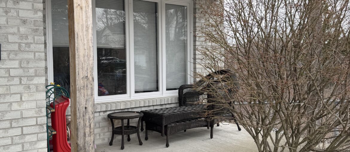 What stain color should I go with for these posts?