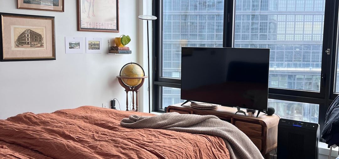 How’s my home? I love my cozy NYC apartment. 37M. Gay. (Obv) 😂