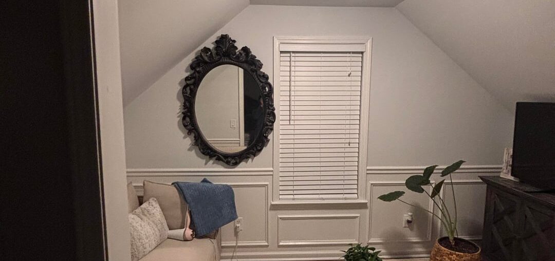 I need help decorating this little nook in my bedroom. It’s tiny so I’m so lost what to do.