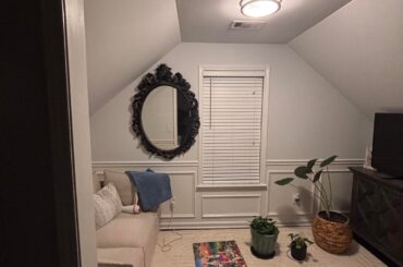 I need help decorating this little nook in my bedroom. It’s tiny so I’m so lost what to do.