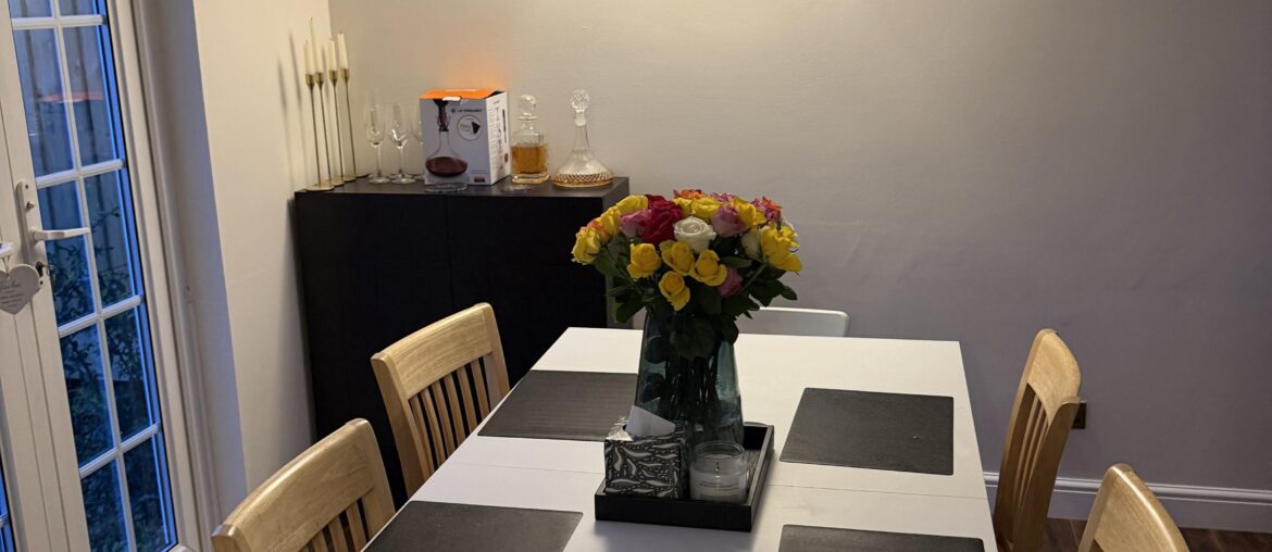 Tablecloth & dining chair recommendations