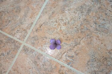 I need help picking a color for my bathroom