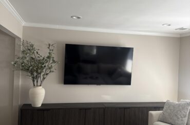 Help with tv stand ?