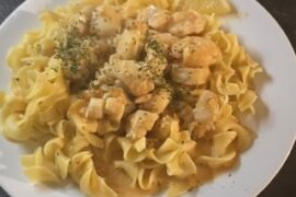 Repas du soir - Pâtes Fraîche aux Crevettes et Noix de Saint Jacques à la Crème et Tarragon, Dessert - Crème Brûlée