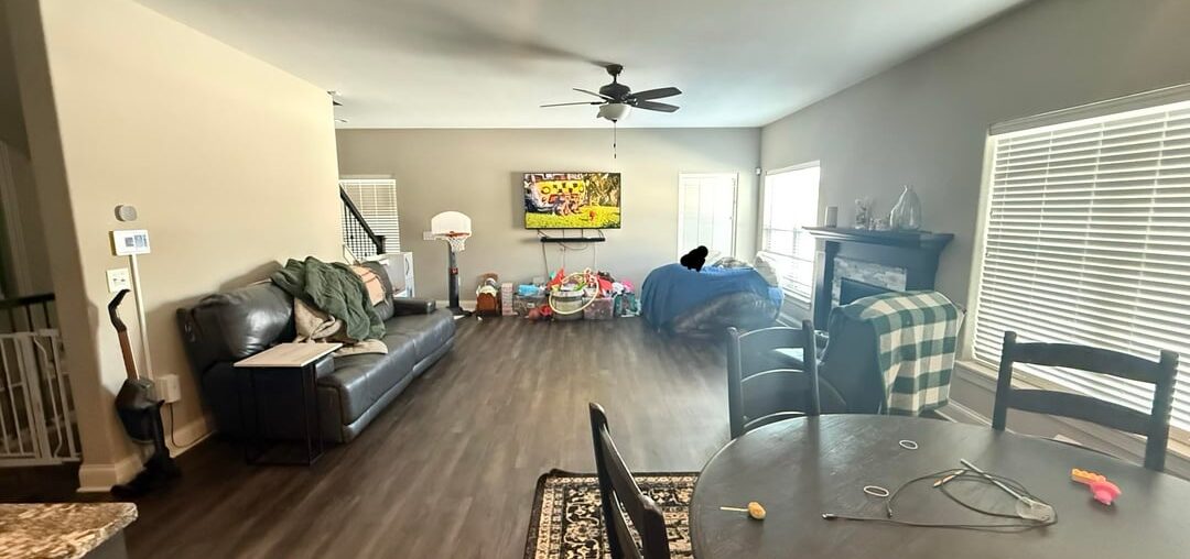 Living room - HELP