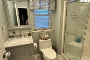 Storage solutions for small bathroom