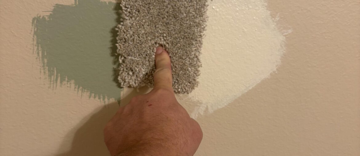 What color looks the best with this carpet?