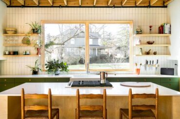 Glorious, symmetrical kitchen we designed & built