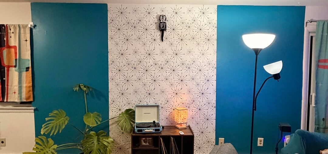 Update Photos: Blankwalls around vinyl record table