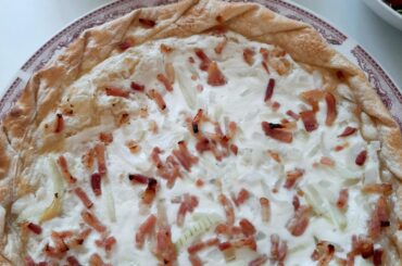 Alsatian tart (from Lidl) with salad and stuffed Brie with cream cheese and chives