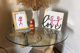 Bought the most amazing table ever at an estate sale 😍🥰