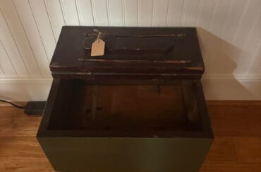 What to put in this vintage shoe polish box