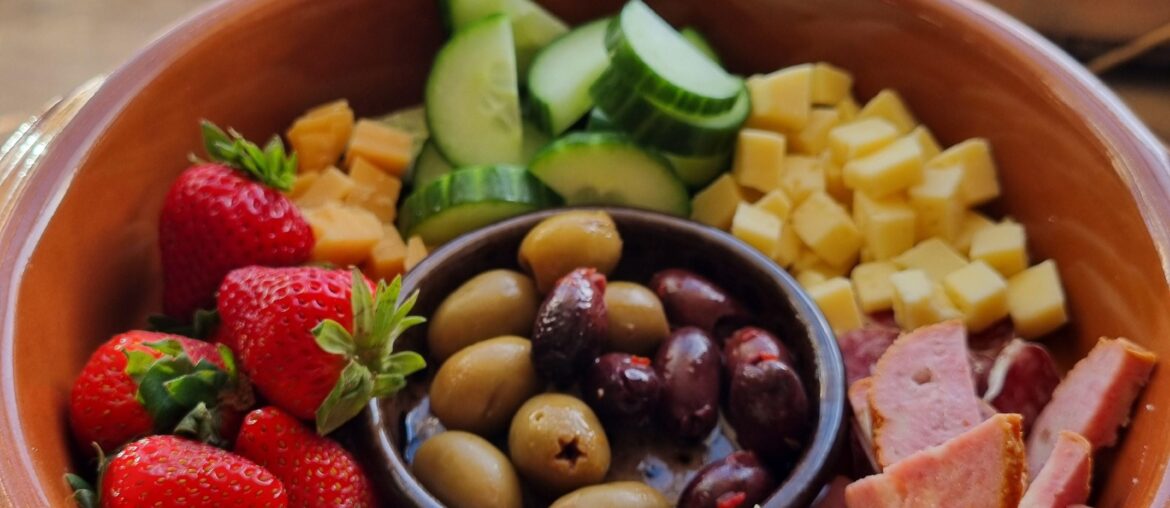 Cheese meat and veggies plate