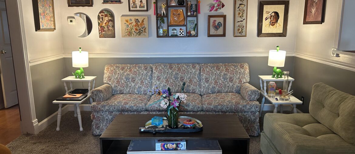 What color should I paint these end tables?