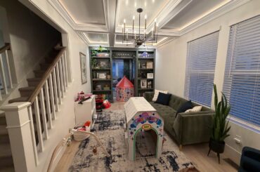 Help me with this room please