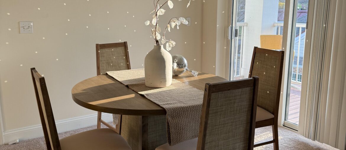 Help with wall art.. and should I put a rug under the table?? Help with wall art.. and should I put a rug under the table??