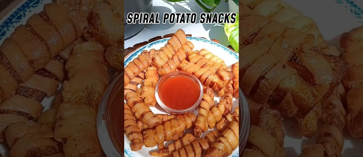 CRISPY SPIRAL POTATO SNACKS RECIPE 😋🍟 #shorts #viral #trending #shortsfeed #samosa  #potatosnacks