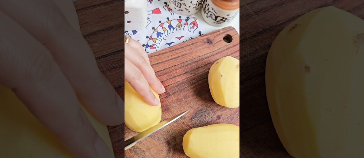 French fries at Home #recipe #shorts #thefoodisgood #food #foodlover #crispy #fries #viral