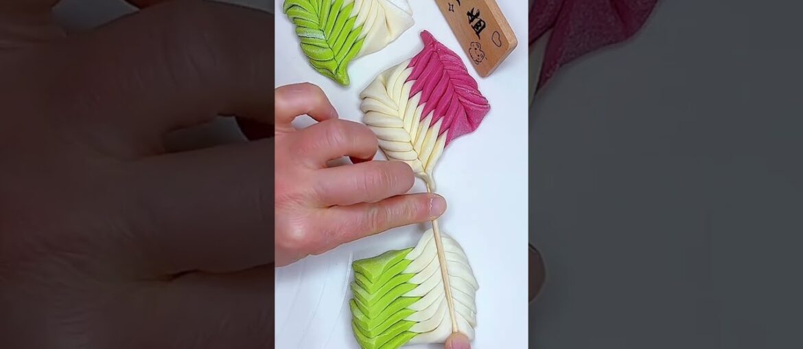 Two-color painted steamed buns #gourmet food